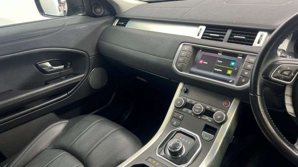 2019 LAND ROVER RANGE ROVER EVOQUE 2019 LAND ROVER RANGE ROVER EVOQUE