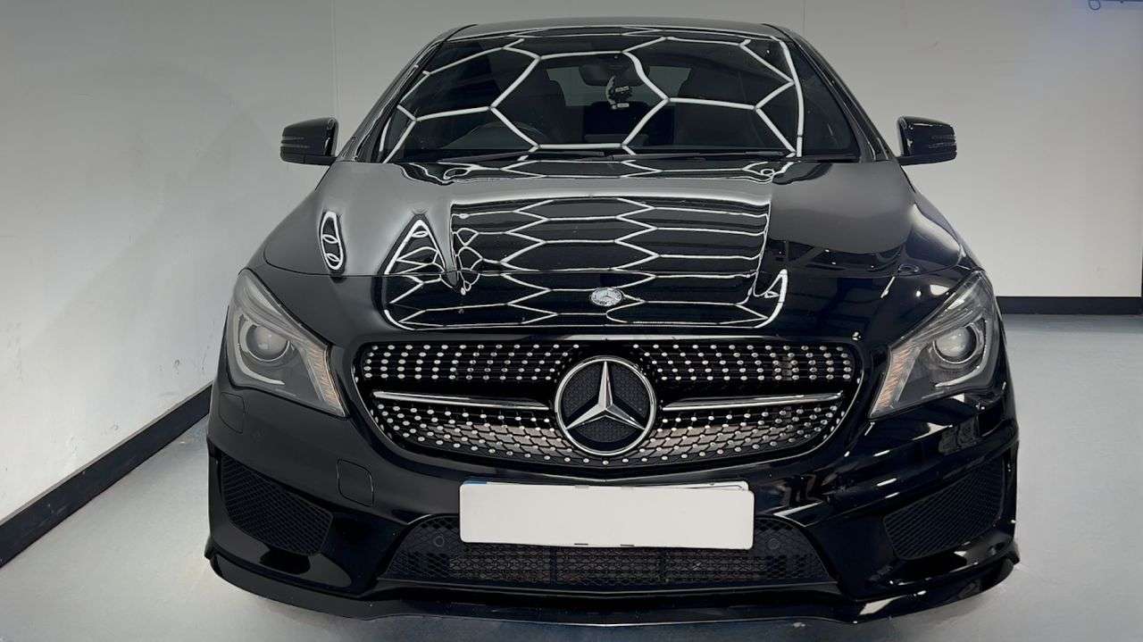 A 2014 MERCEDES-BENZ CLA 2.1 CLA220 CDI AMG SPORT 4d 170 BHP A 2014 MERCEDES-BENZ CLA 2.1 CLA220 CDI AMG SPORT 4d 170 BHP
