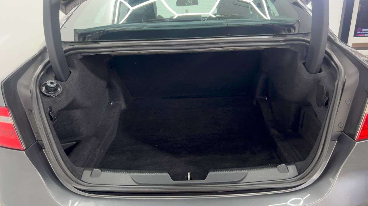 2017 JAGUAR XE 2017 JAGUAR XE