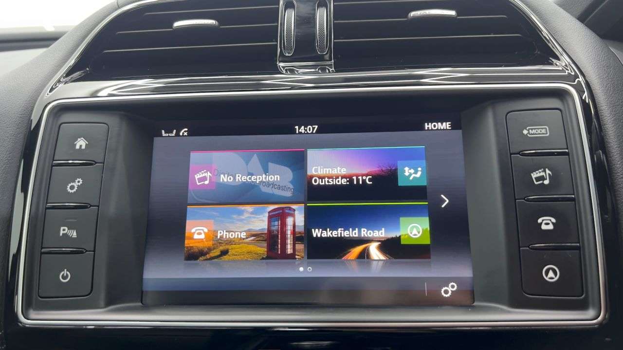 2017 JAGUAR XE 2017 JAGUAR XE