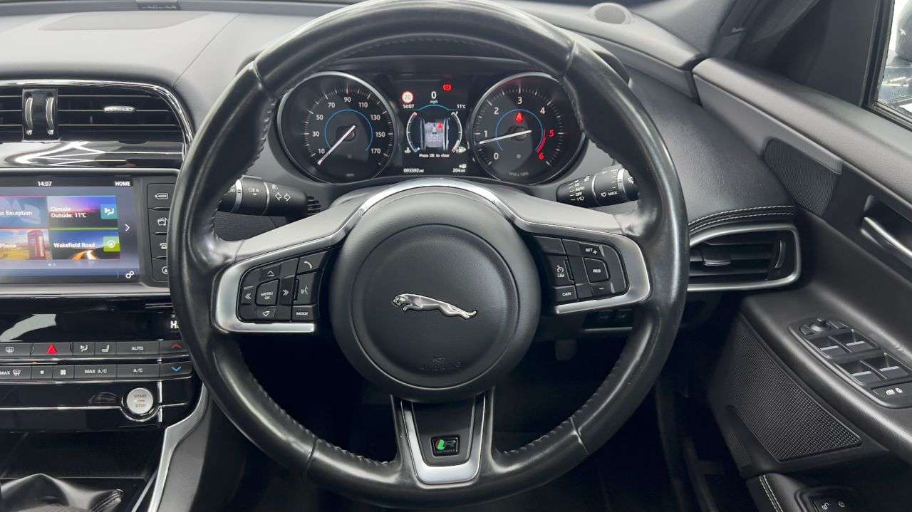 2017 JAGUAR XE 2017 JAGUAR XE