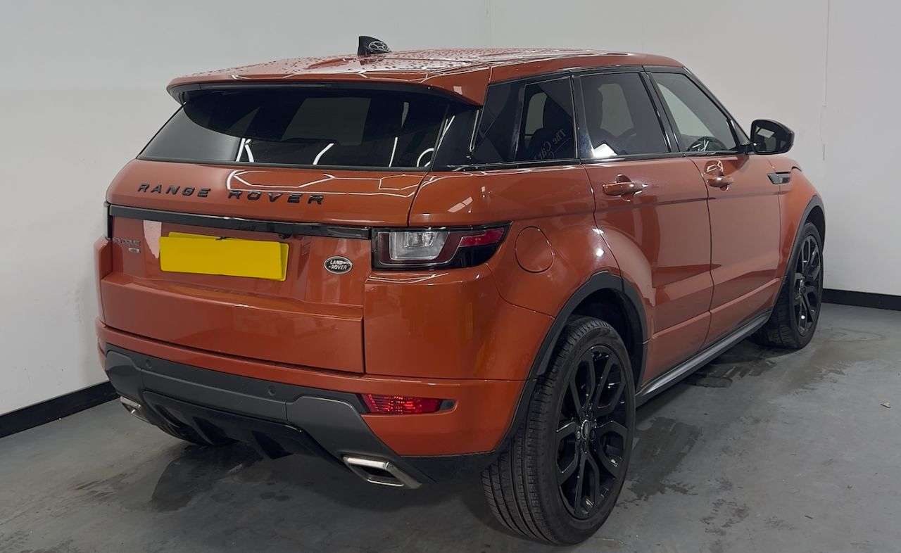 A 2016 LAND ROVER RANGE ROVER EVOQUE 2.0 TD4 HSE DYNAMIC 5d 177 BHP A 2016 LAND ROVER RANGE ROVER EVOQUE 2.0 TD4 HSE DYNAMIC 5d 177 BHP
