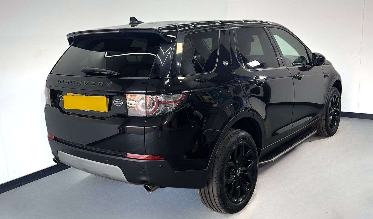 A 2021 LAND ROVER DISCOVERY SPORT 2.2 SD4 HSE 5d 190 BHP A 2021 LAND ROVER DISCOVERY SPORT 2.2 SD4 HSE 5d 190 BHP
