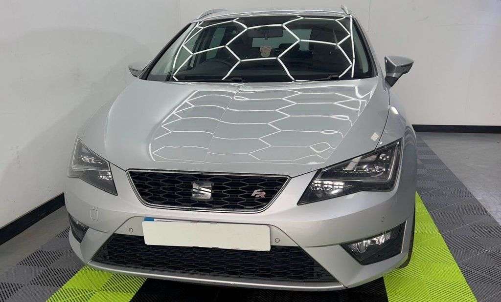 A 2015 SEAT LEON 2.0 TDI FR TECHNOLOGY 5d 150 BHP A 2015 SEAT LEON 2.0 TDI FR TECHNOLOGY 5d 150 BHP