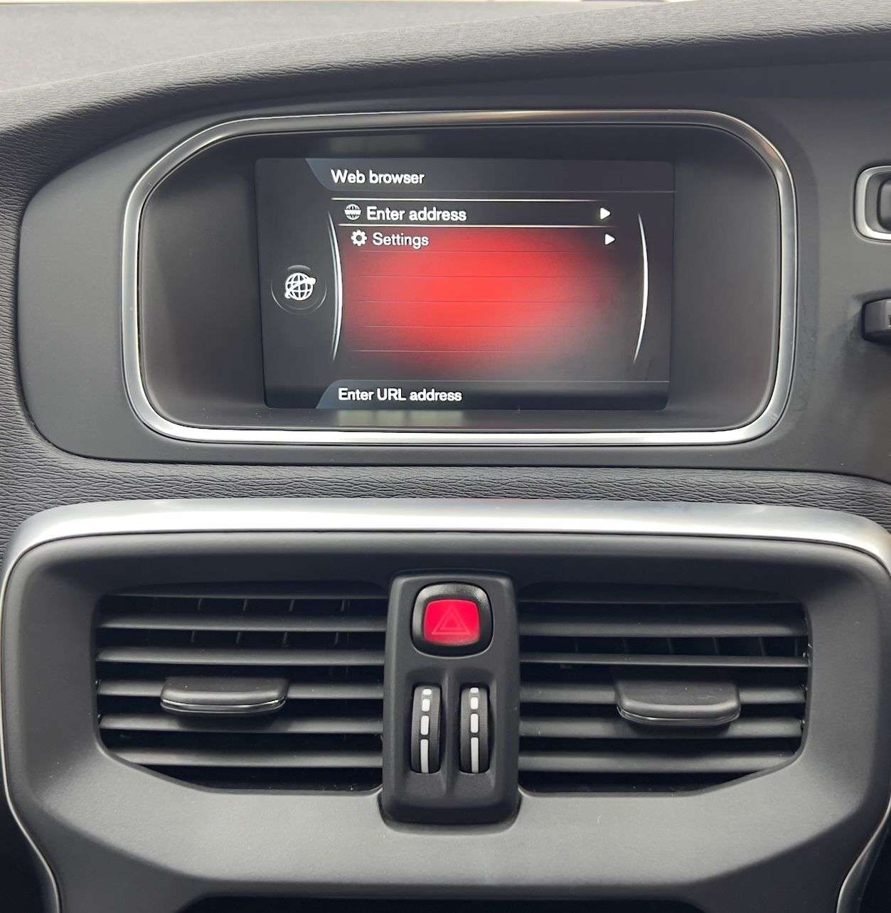 2016 VOLVO V40 2016 VOLVO V40