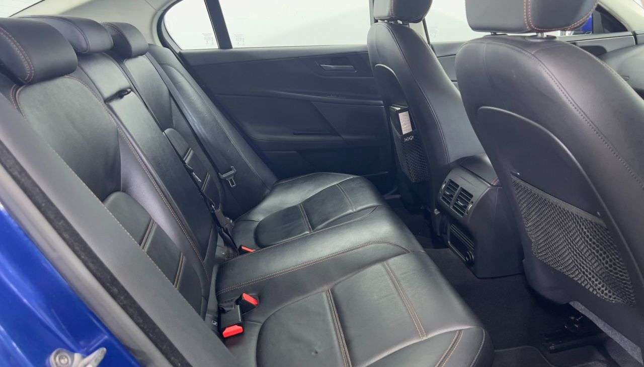 2017 JAGUAR XE 2017 JAGUAR XE