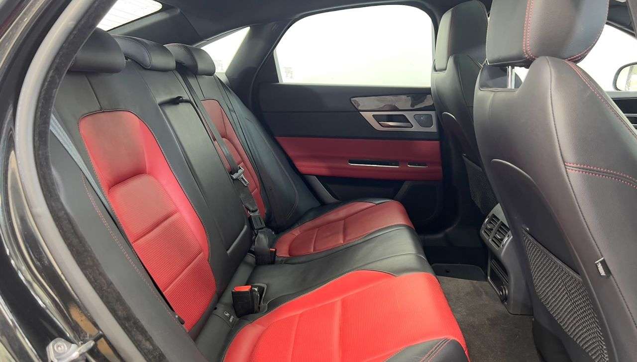 2016 JAGUAR XF 2016 JAGUAR XF