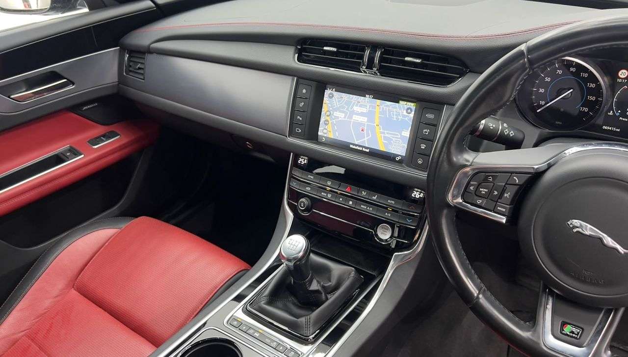 2016 JAGUAR XF 2016 JAGUAR XF