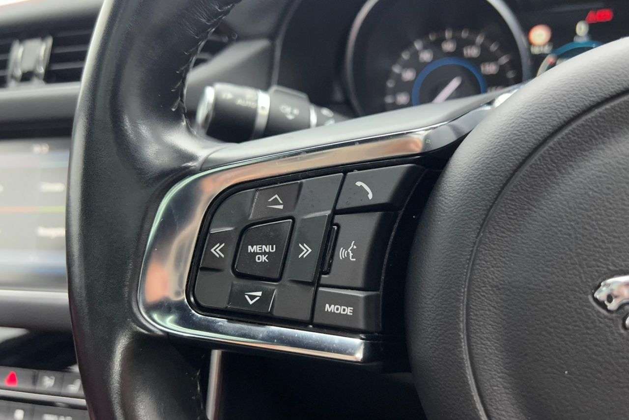 2016 JAGUAR XF 2016 JAGUAR XF