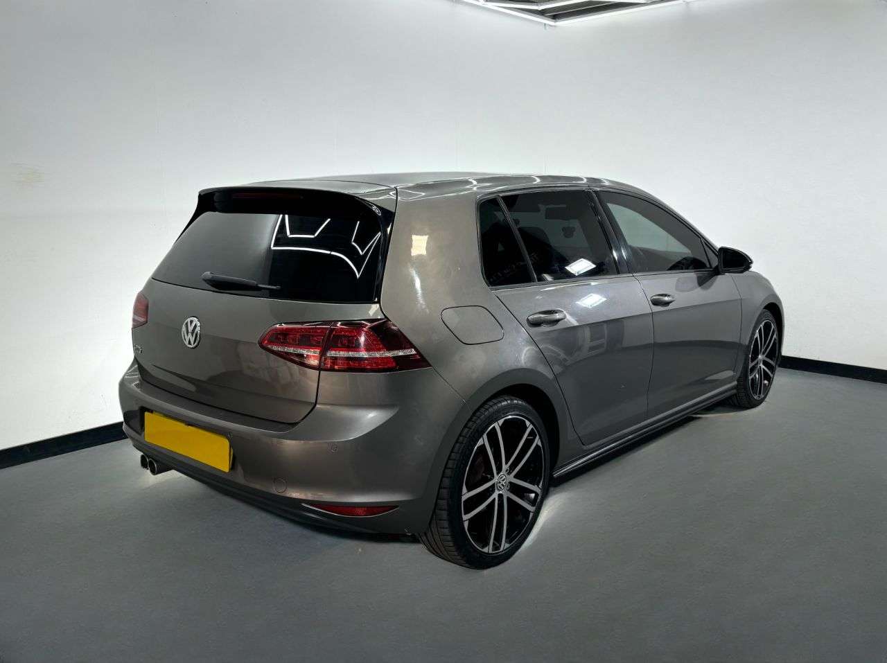 A 2014 VOLKSWAGEN GOLF 2.0 GTD DSG 5d 182 BHP A 2014 VOLKSWAGEN GOLF 2.0 GTD DSG 5d 182 BHP