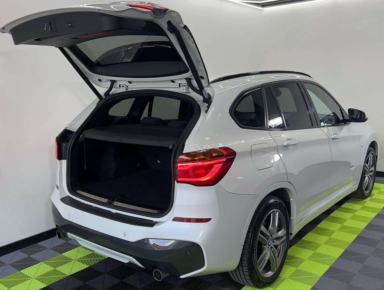 2016 BMW X1 2016 BMW X1