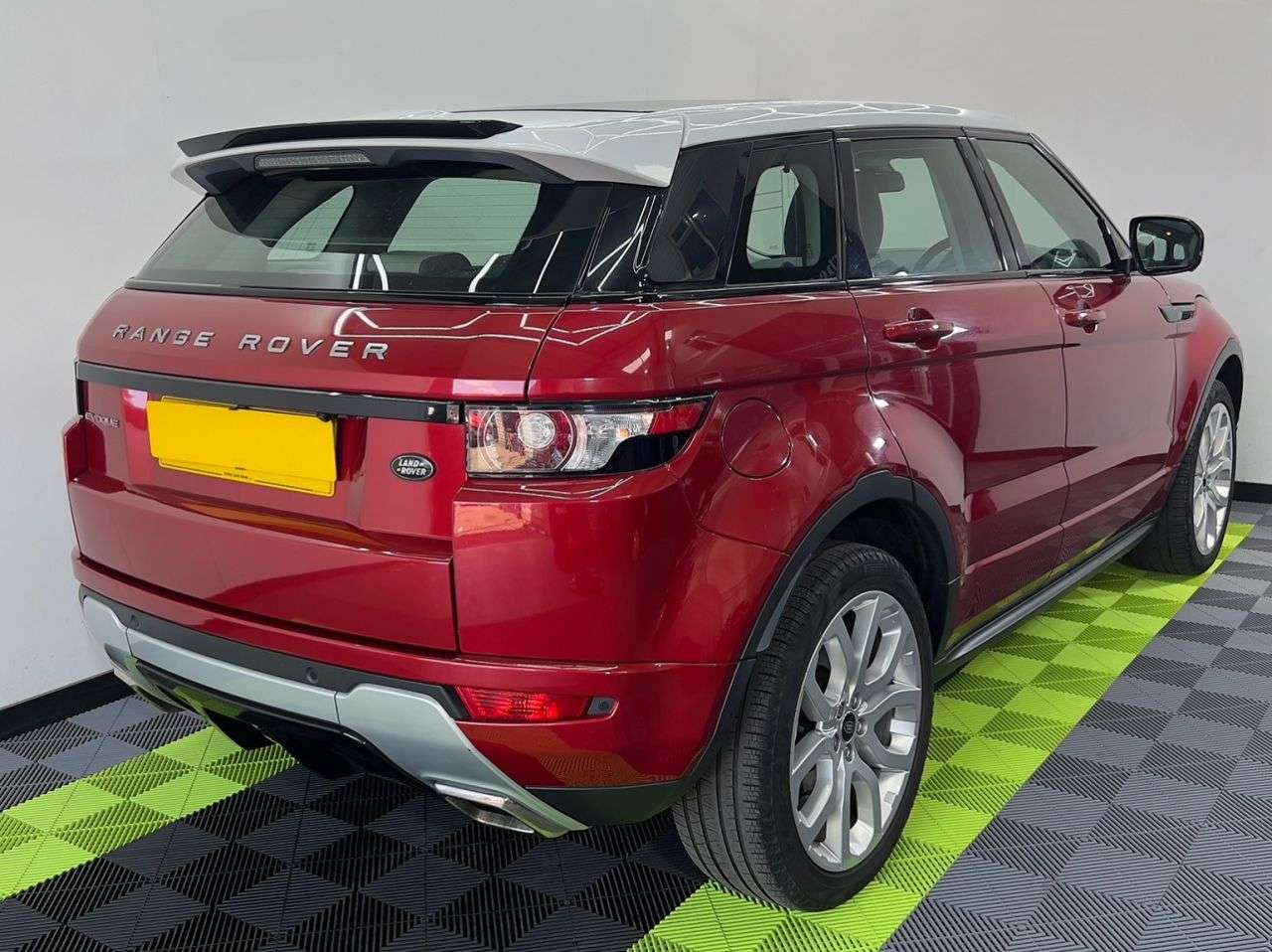 null LAND ROVER RANGE ROVER EVOQUE null LAND ROVER RANGE ROVER EVOQUE