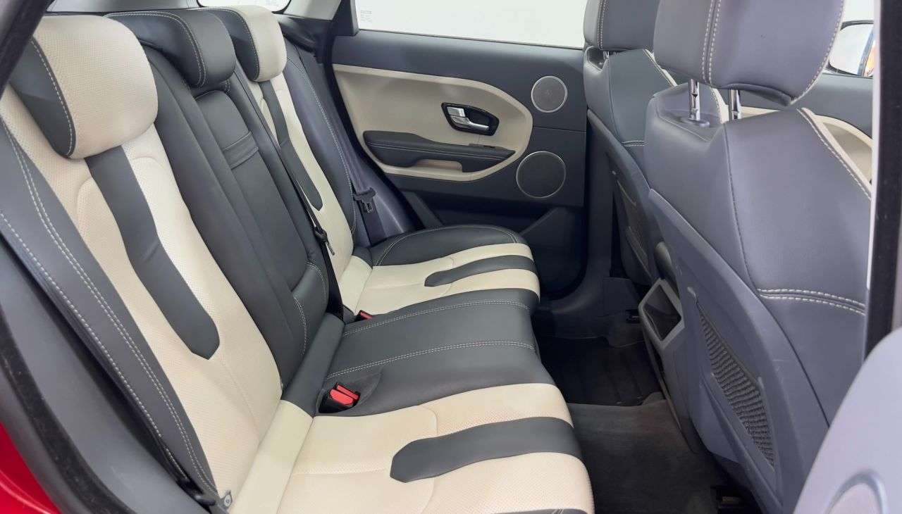 null LAND ROVER RANGE ROVER EVOQUE null LAND ROVER RANGE ROVER EVOQUE