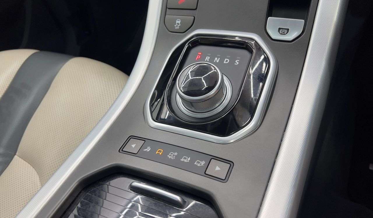 null LAND ROVER RANGE ROVER EVOQUE null LAND ROVER RANGE ROVER EVOQUE