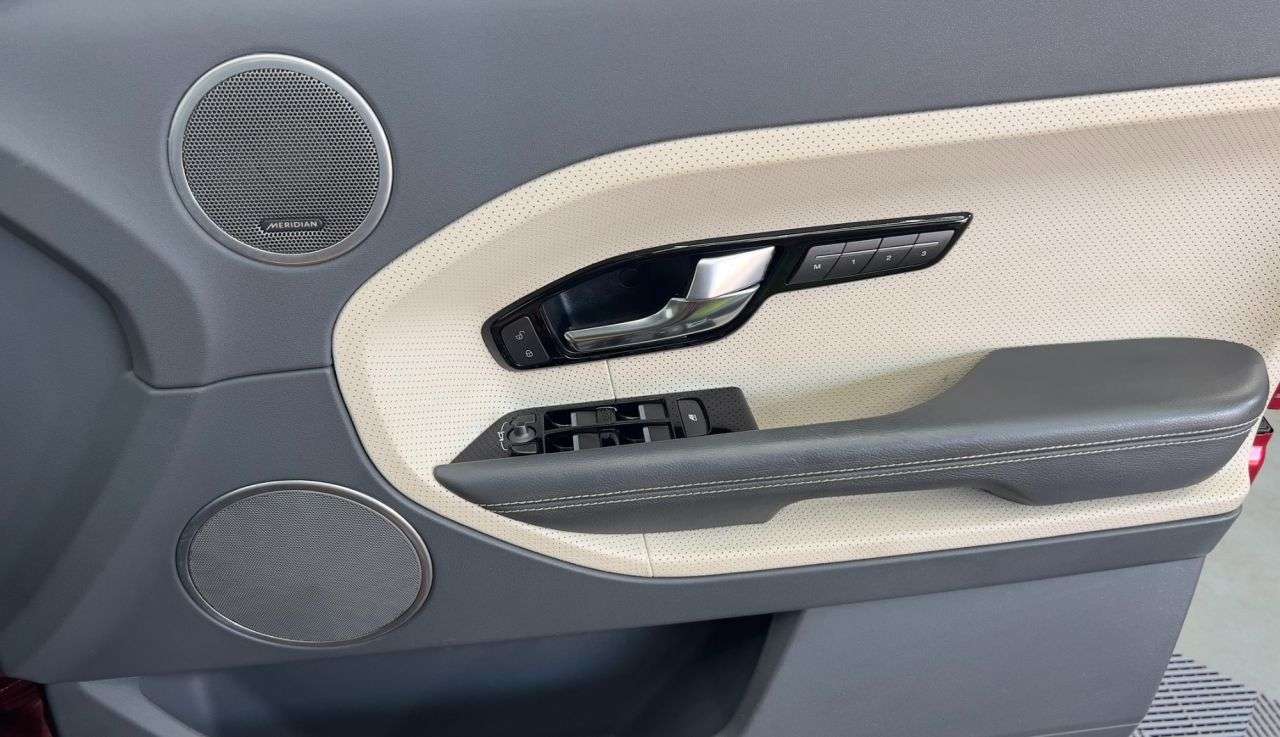 null LAND ROVER RANGE ROVER EVOQUE null LAND ROVER RANGE ROVER EVOQUE