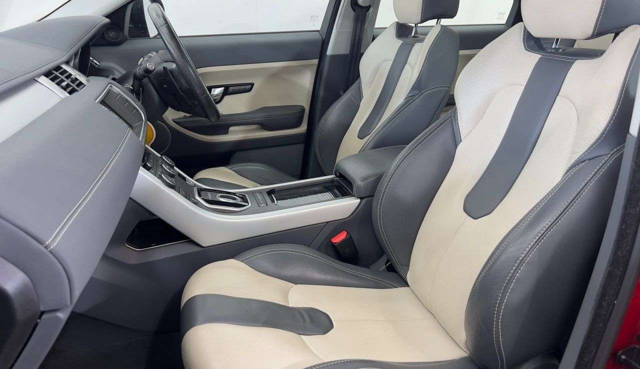 null LAND ROVER RANGE ROVER EVOQUE null LAND ROVER RANGE ROVER EVOQUE