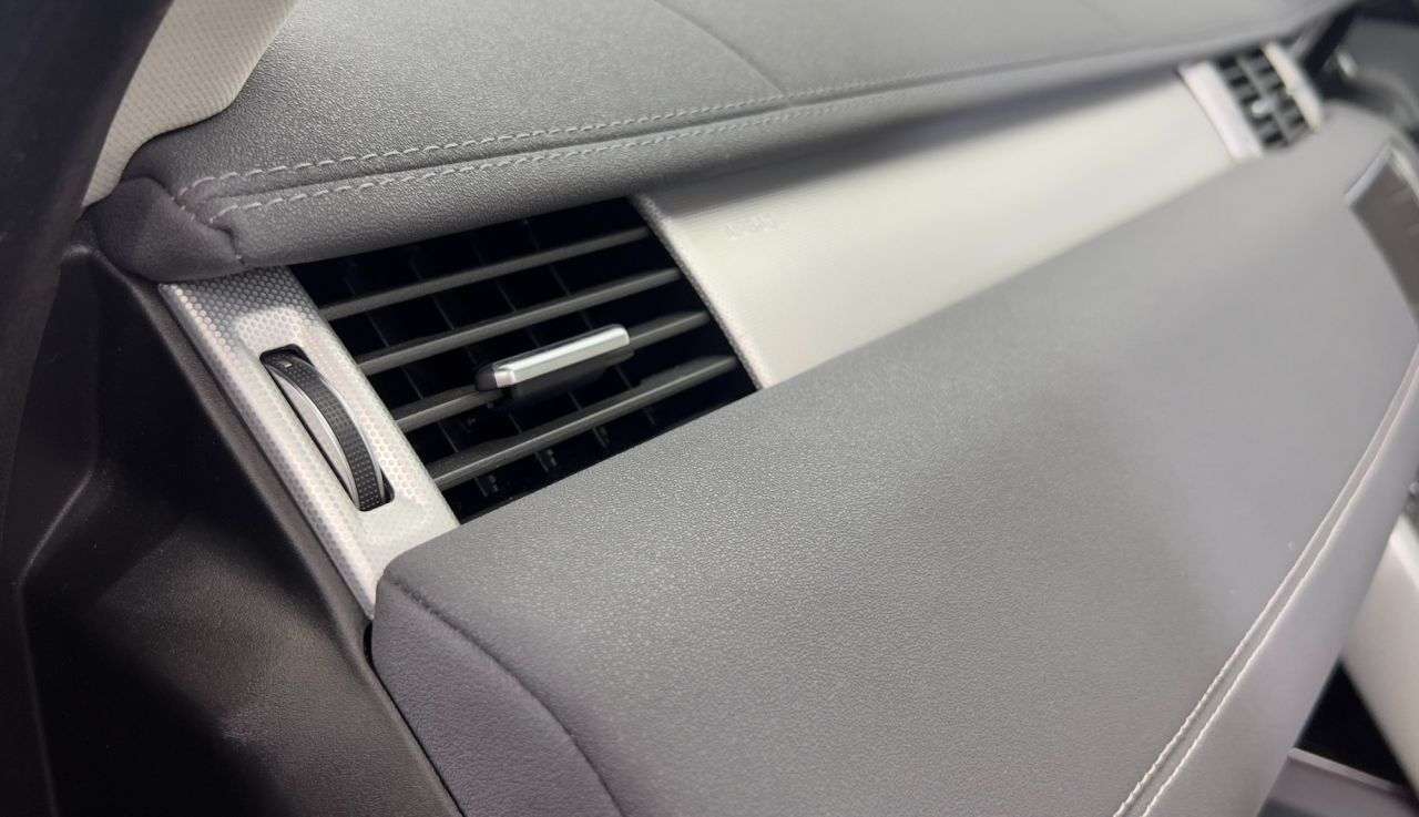 null LAND ROVER RANGE ROVER EVOQUE null LAND ROVER RANGE ROVER EVOQUE