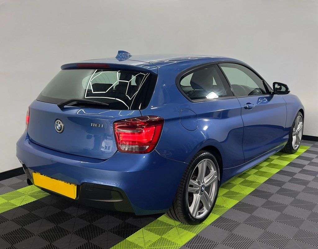 A 2013 BMW 1 SERIES 1.6 116I M SPORT 3d 135 BHP A 2013 BMW 1 SERIES 1.6 116I M SPORT 3d 135 BHP