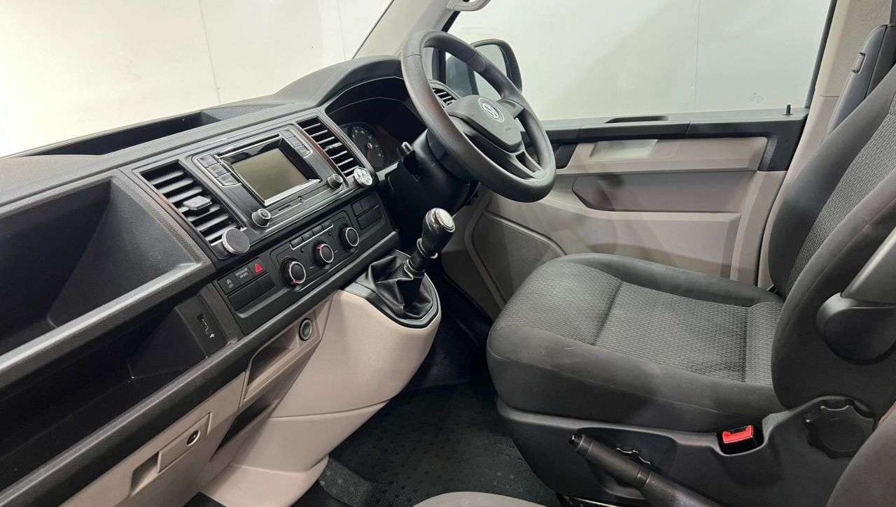 2016 VOLKSWAGEN TRANSPORTER SHUTTLE 2016 VOLKSWAGEN TRANSPORTER SHUTTLE