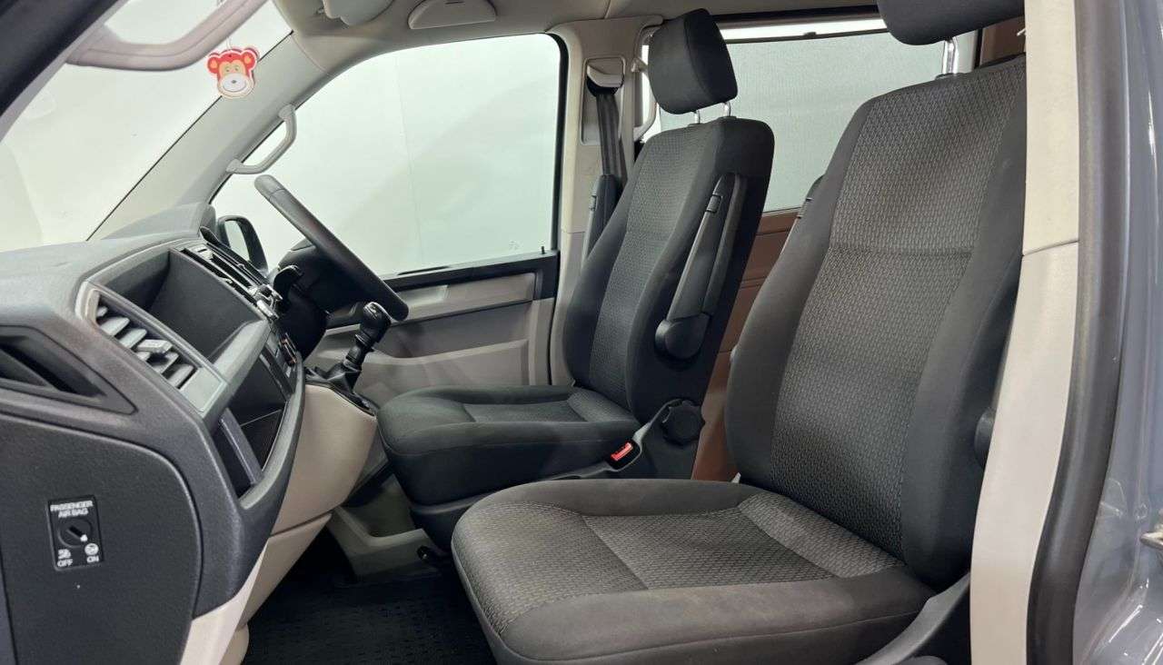 2016 VOLKSWAGEN TRANSPORTER SHUTTLE 2016 VOLKSWAGEN TRANSPORTER SHUTTLE