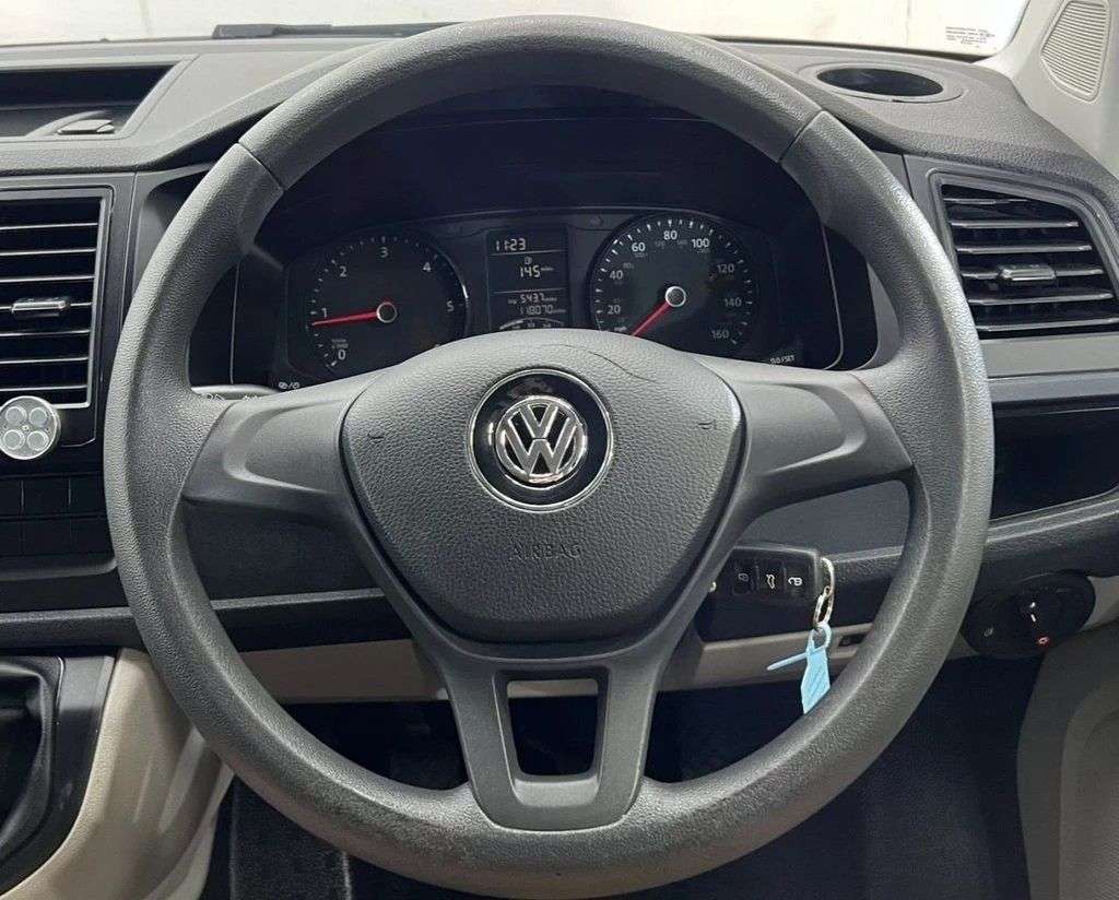 2016 VOLKSWAGEN TRANSPORTER SHUTTLE 2016 VOLKSWAGEN TRANSPORTER SHUTTLE