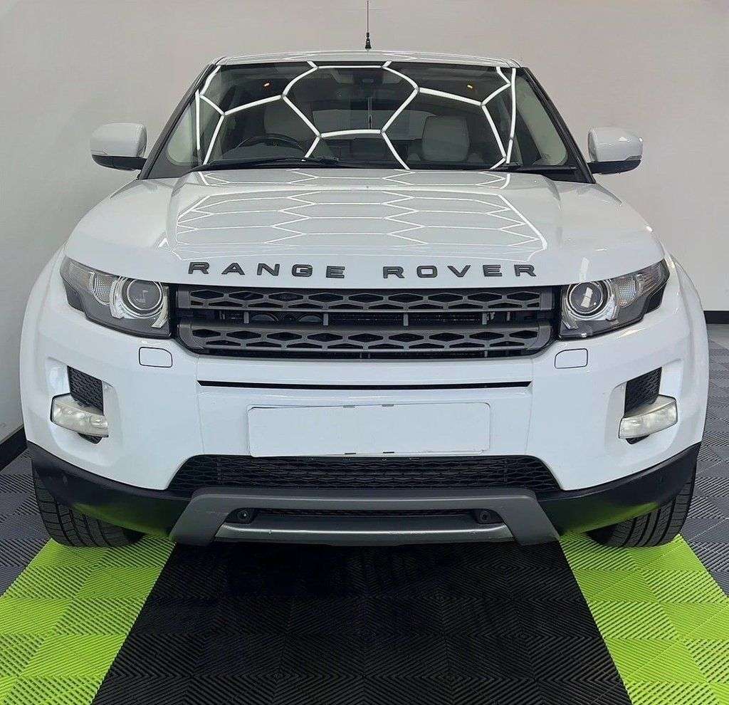 A 2012 LAND ROVER RANGE ROVER EVOQUE 2.2 TD4 PURE TECH 5d 150 BHP A 2012 LAND ROVER RANGE ROVER EVOQUE 2.2 TD4 PURE TECH 5d 150 BHP