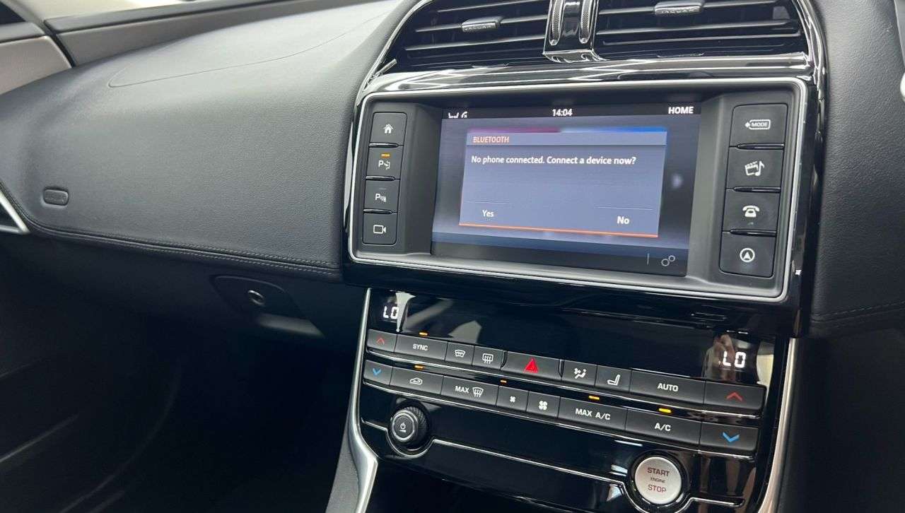 2017 JAGUAR XE 2017 JAGUAR XE