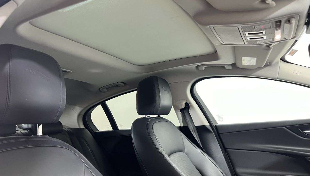 2017 JAGUAR XE 2017 JAGUAR XE