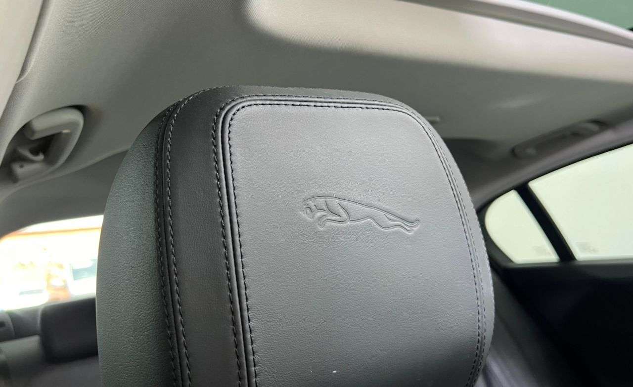 2017 JAGUAR XE 2017 JAGUAR XE