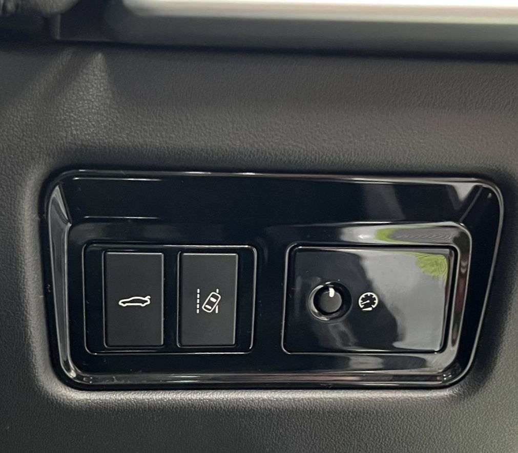 2017 JAGUAR XE 2017 JAGUAR XE