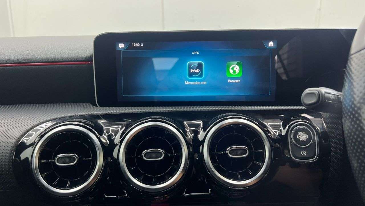 2018 MERCEDES-BENZ A CLASS 2018 MERCEDES-BENZ A CLASS