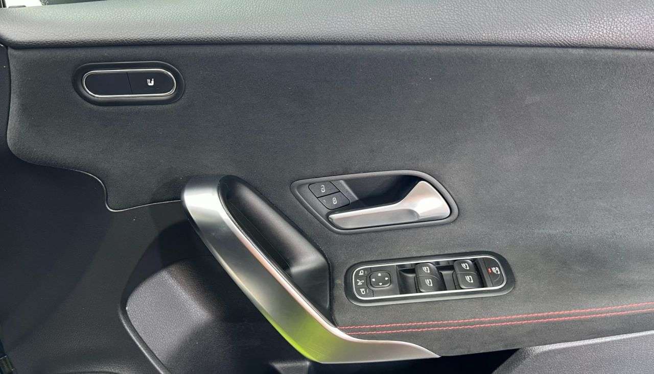 2018 MERCEDES-BENZ A CLASS 2018 MERCEDES-BENZ A CLASS