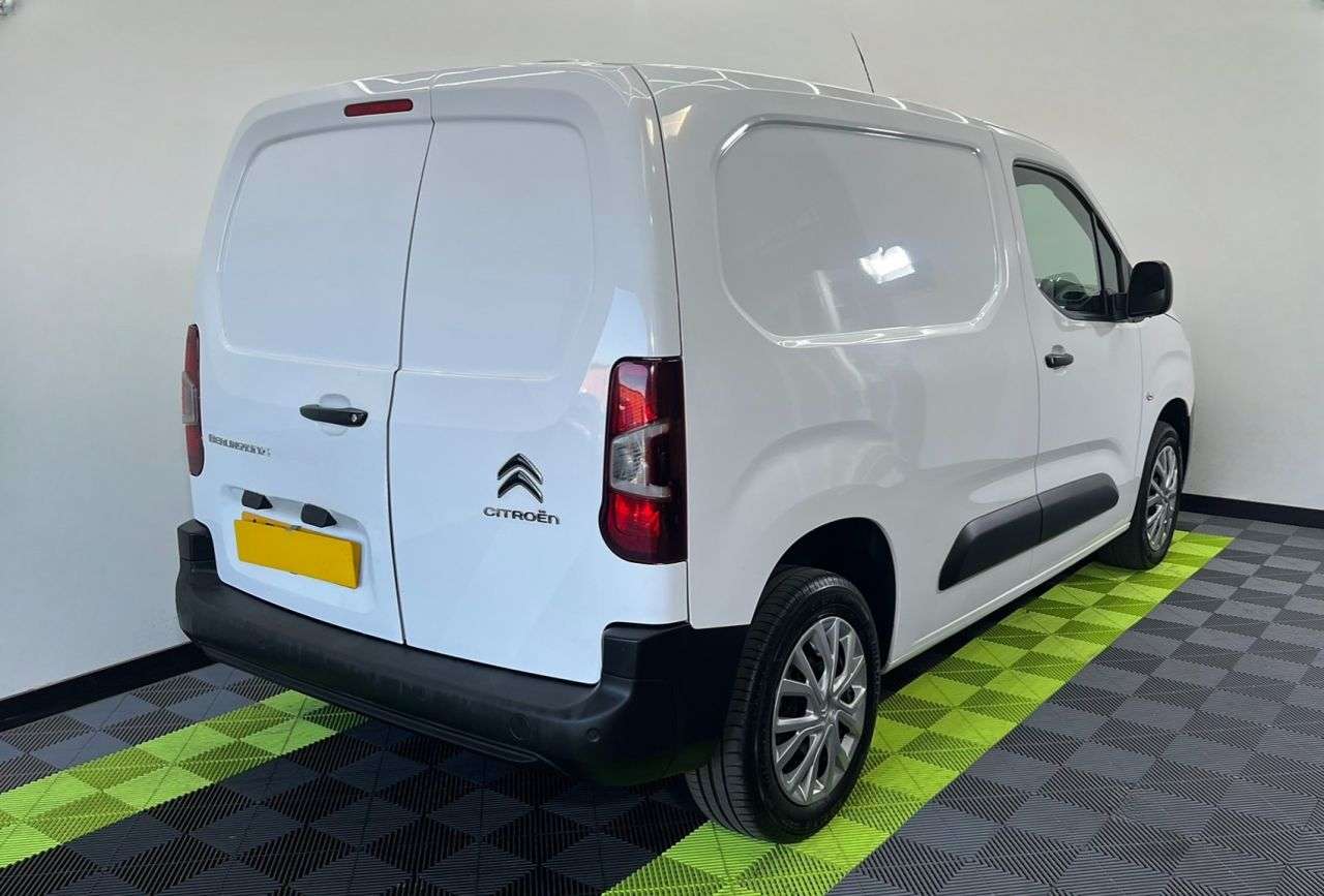 A 2021 CITROEN BERLINGO 1.5 1000 ENTERPRISE M BLUEHDI 101 BHP A 2021 CITROEN BERLINGO 1.5 1000 ENTERPRISE M BLUEHDI 101 BHP