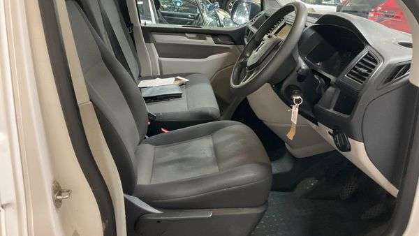 2017 VOLKSWAGEN TRANSPORTER 2017 VOLKSWAGEN TRANSPORTER