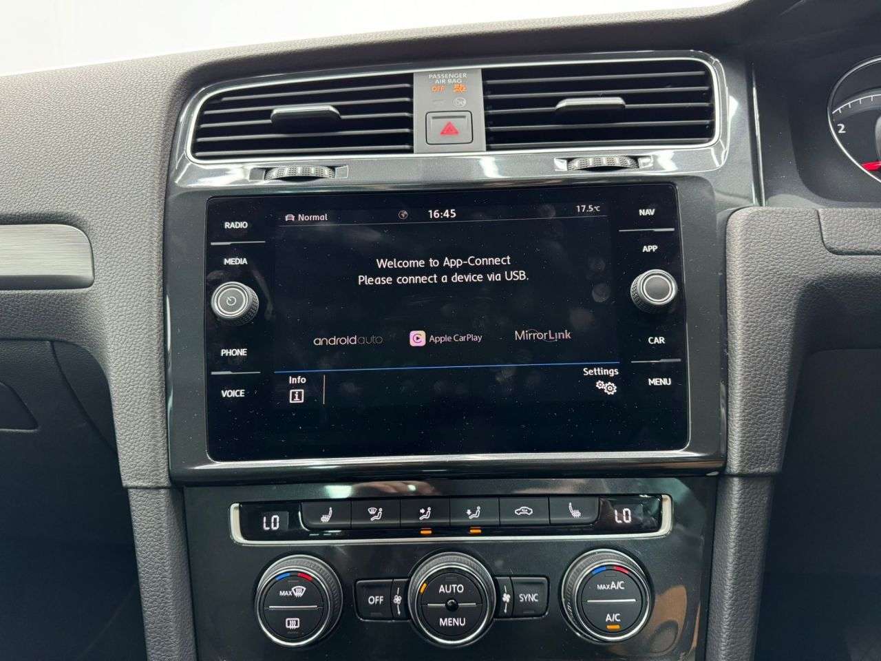 2020 VOLKSWAGEN GOLF 2020 VOLKSWAGEN GOLF