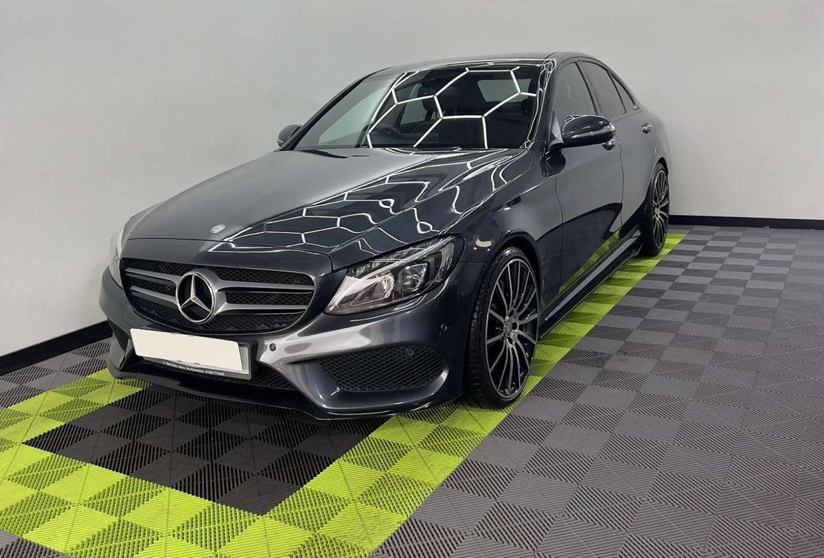 Check out this Mercedes-benz C-class 2015 Diesel Automatic