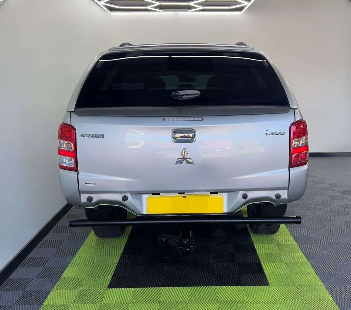 2015 MITSUBISHI L200 2015 MITSUBISHI L200