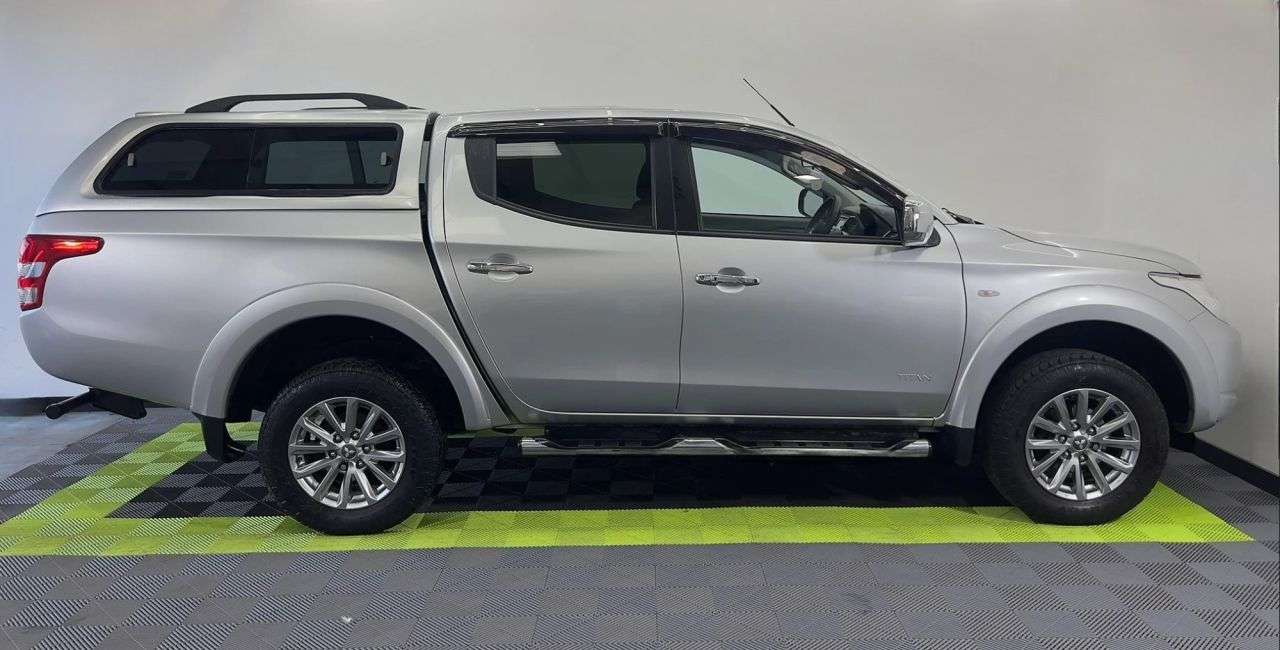 2015 MITSUBISHI L200 2015 MITSUBISHI L200