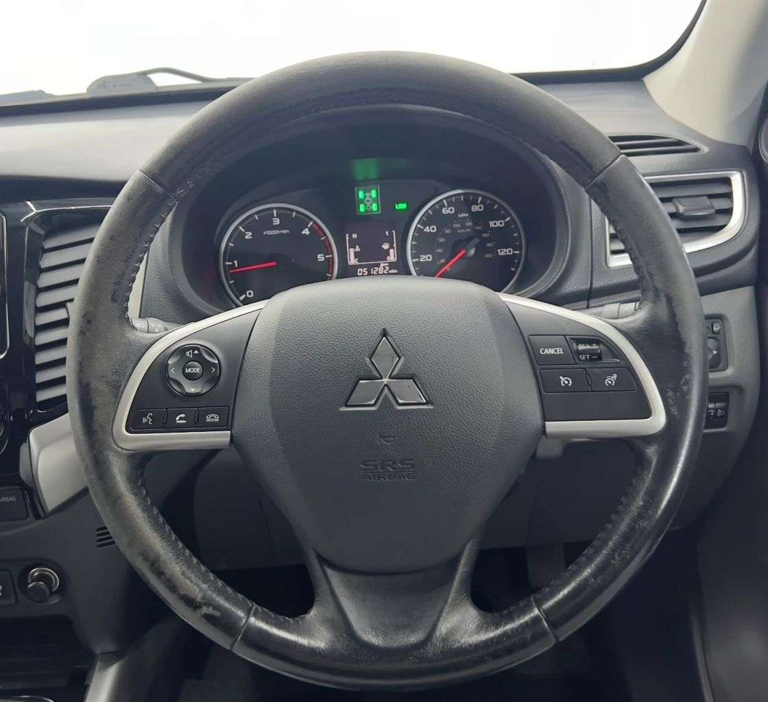 2015 MITSUBISHI L200 2015 MITSUBISHI L200