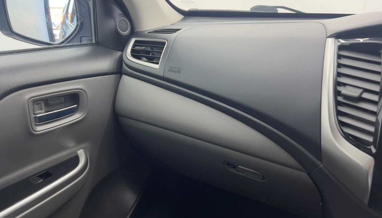 2015 MITSUBISHI L200 2015 MITSUBISHI L200