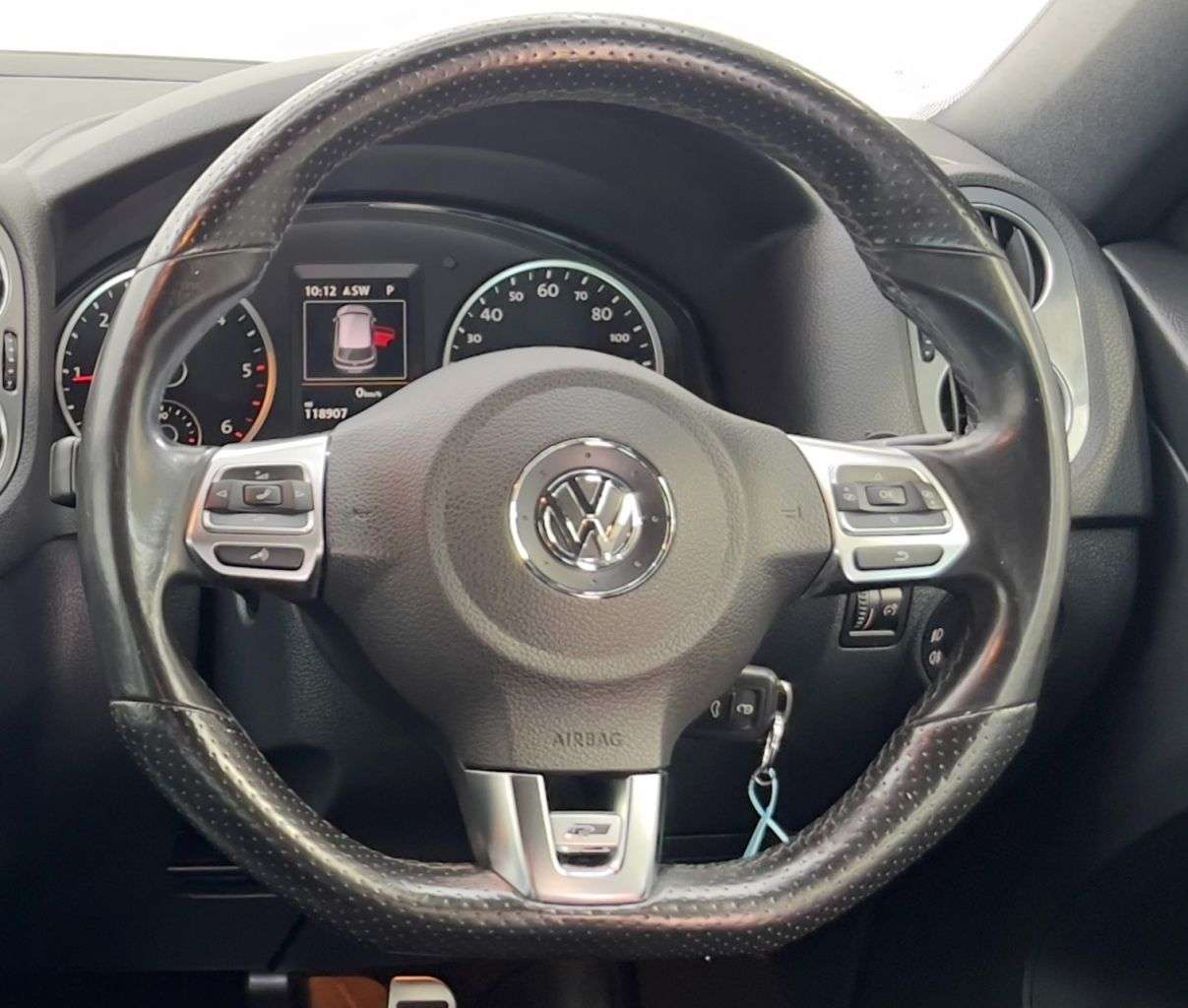 2015 VOLKSWAGEN TIGUAN 2015 VOLKSWAGEN TIGUAN