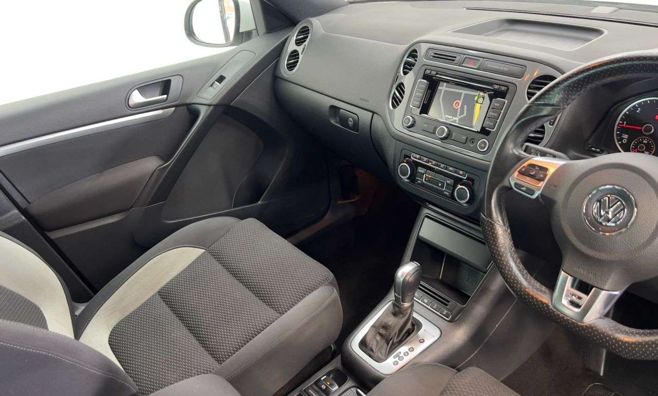 2015 VOLKSWAGEN TIGUAN 2015 VOLKSWAGEN TIGUAN