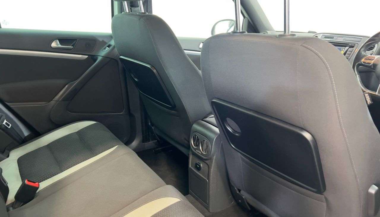 2015 VOLKSWAGEN TIGUAN 2015 VOLKSWAGEN TIGUAN