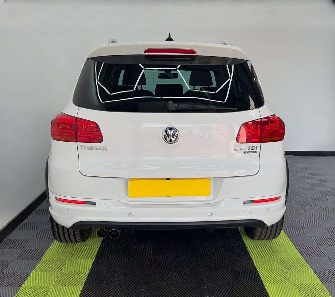 2015 VOLKSWAGEN TIGUAN 2015 VOLKSWAGEN TIGUAN