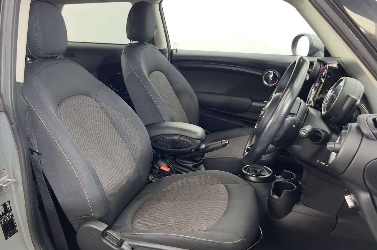 2016 MINI HATCH ONE 2016 MINI HATCH ONE