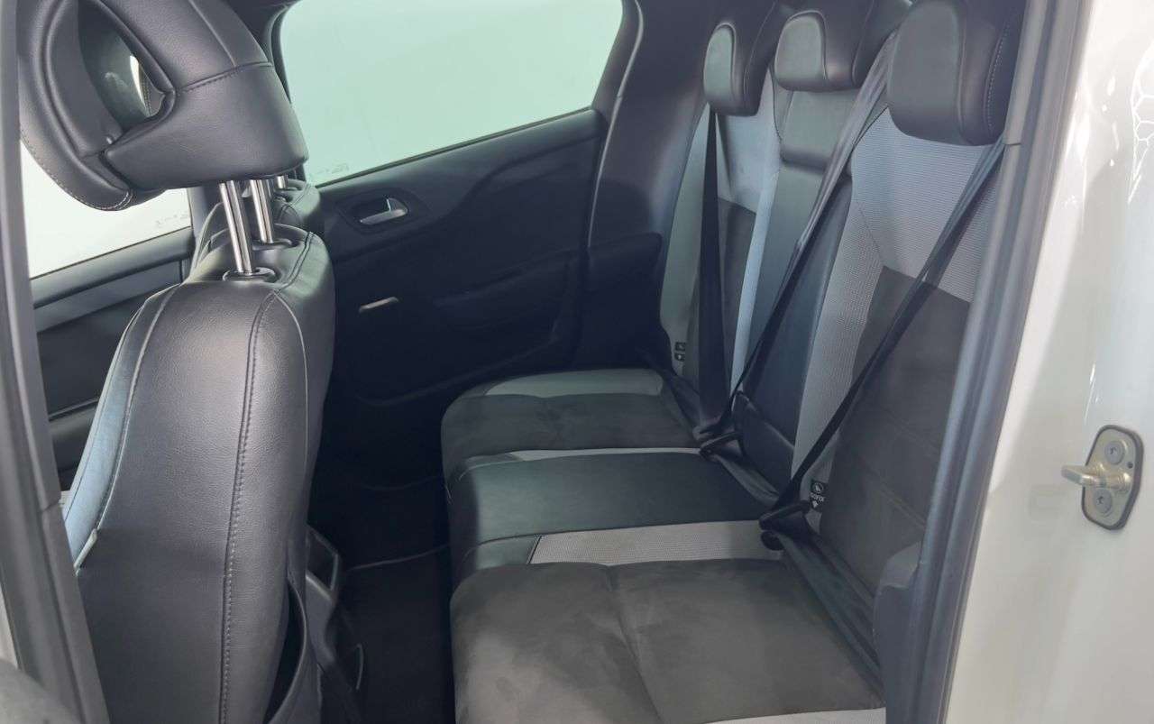 null DS DS 4 null DS DS 4