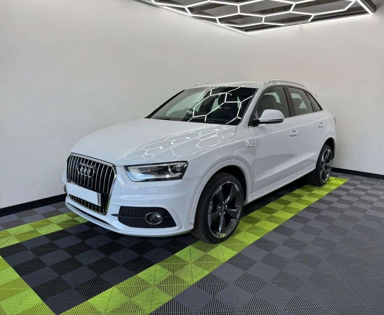 2018 AUDI Q3 2018 AUDI Q3