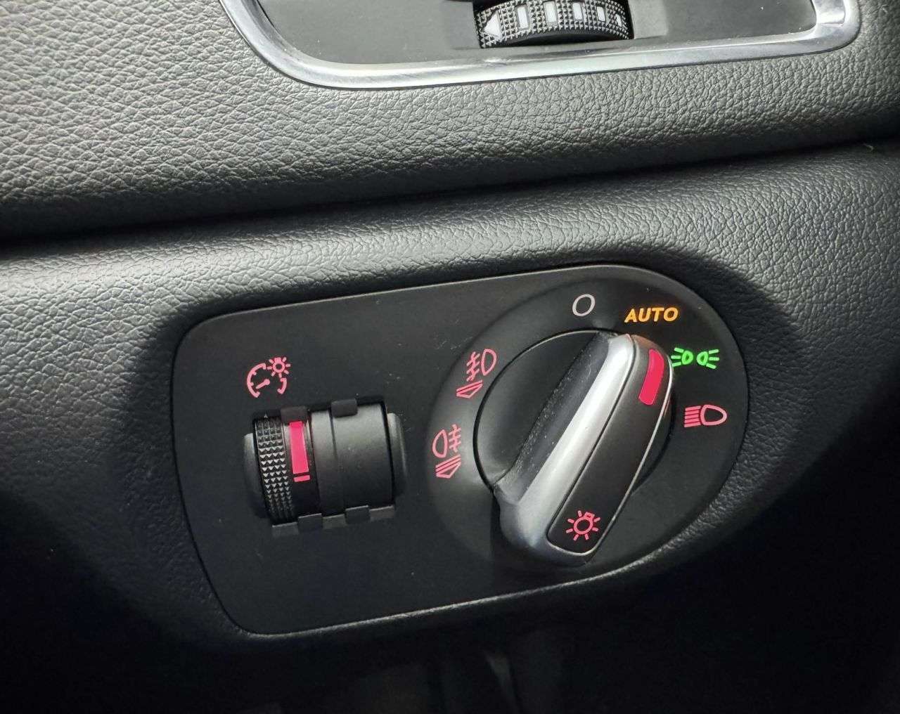 2018 AUDI Q3 2018 AUDI Q3