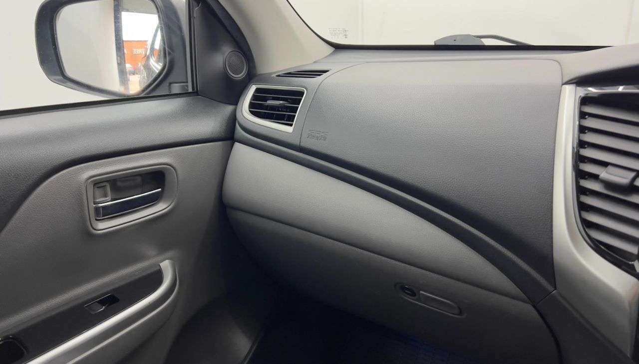 2017 MITSUBISHI L200 2017 MITSUBISHI L200