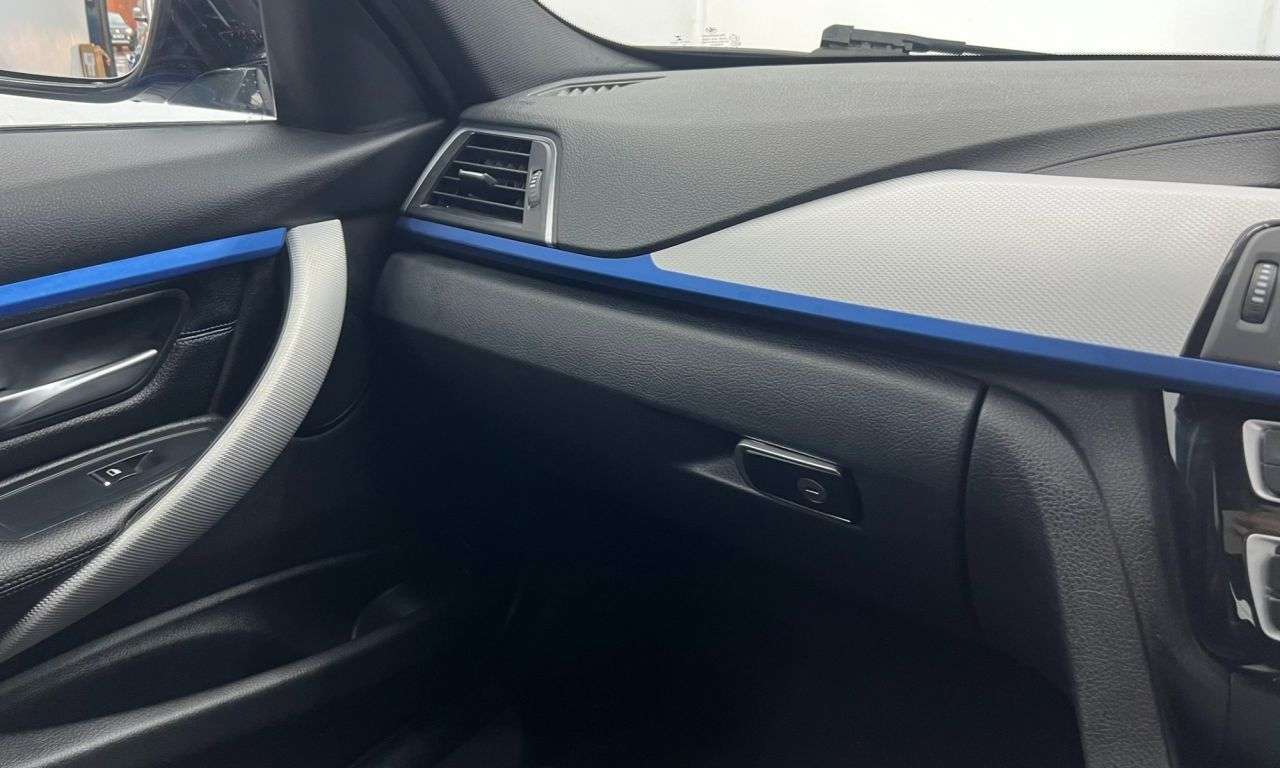 2017 BMW 3 SERIES 2017 BMW 3 SERIES